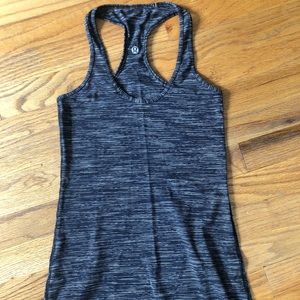 Lululemon ‘Cool’ racerback tank